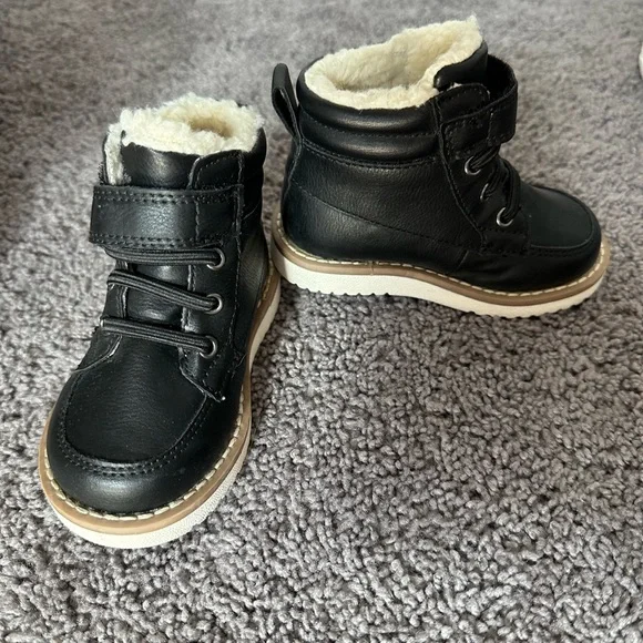Sherpa Lined Old Navy Boys Boots OLD NAVY Faux Leather Sherpa